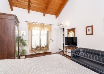 camera da letto patronale - Appartamento Corso Re Umberto, 212, Verzuolo - foto 36