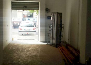 sanseverino4 - Shop via roberto sanseverino, Roma - photo 5