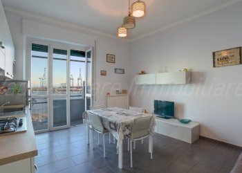 RIF. 386 VIA AURELIA-1-2.jpg - Bilocale Via Aurelia 88, Vado Ligure - foto 1