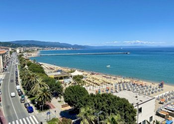 vado.jpg - Bilocale Via Aurelia 88, Vado Ligure - foto 9