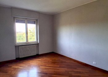 Camera da letto - Appartamento piazza Martiri, 9, Bene Vagienna - foto 10