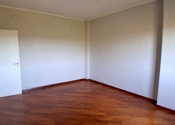 Camera da letto - Appartamento piazza Martiri, 9, Bene Vagienna - foto 11