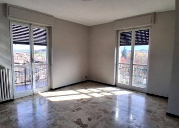 Camera da letto - Appartamento piazza Martiri, 9, Bene Vagienna - foto 12