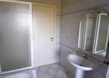 Bagno - Appartamento piazza Martiri, 9, Bene Vagienna - foto 18
