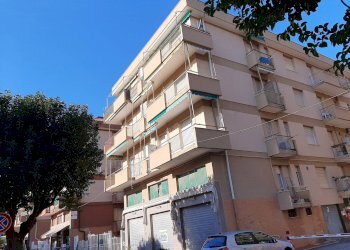 Locale Commerciale piazza marconi, Pietra Ligure - foto 7