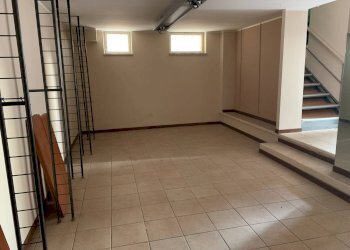 Locale Commerciale piazza marconi, Pietra Ligure - foto 14