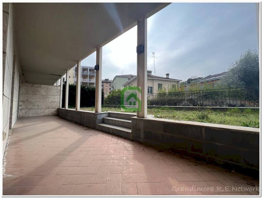 Balcone - Four-room apartment via San Gerolamo Miani, Bergamo - photo 3