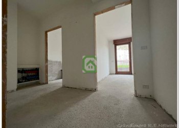 Stanza non arredata - Four-room apartment via San Gerolamo Miani, Bergamo - photo 41