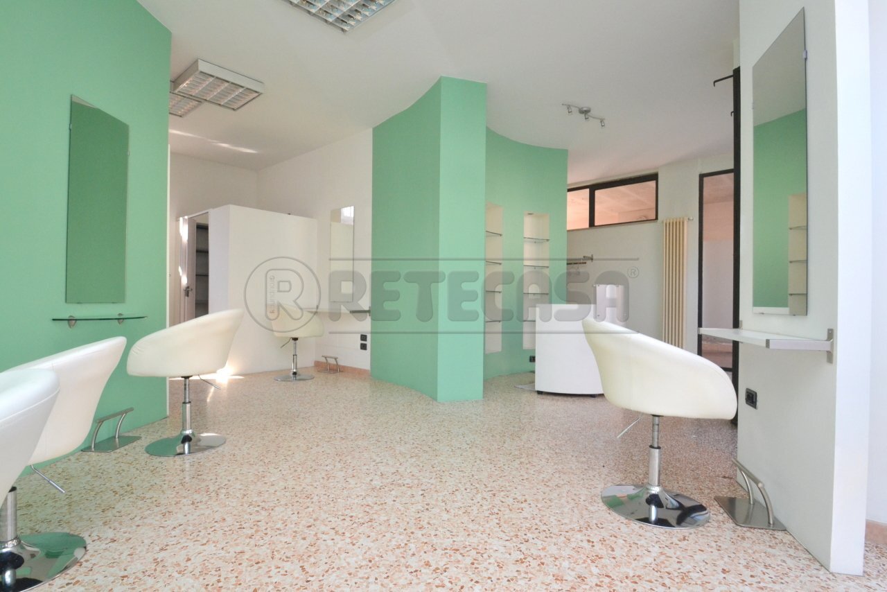 Retecasa_Valdagno - Commercial Premises Valdagno - photo 2