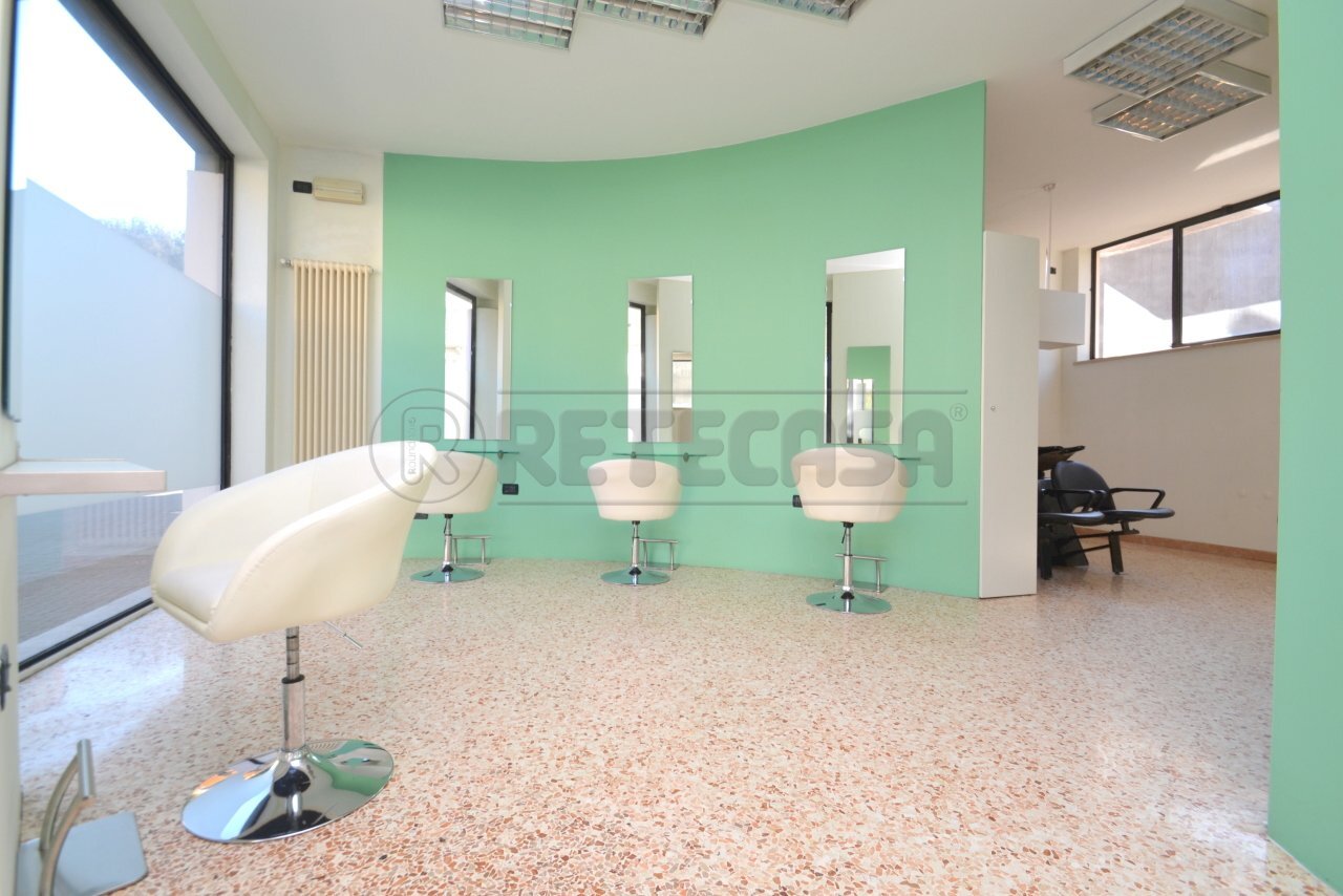 Retecasa_Valdagno - Commercial Premises Valdagno - photo 3