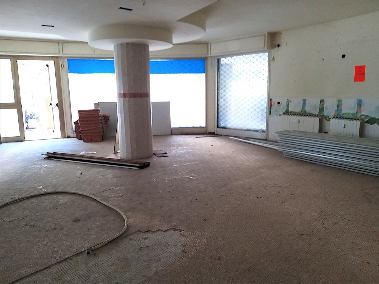 2.jpg - Commercial Premises Via Sicilia, Perugia - photo 2