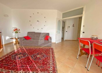 soggiorno4.jpg - Trilocale Via della Repubblica 7, Laveno-Mombello - foto 3