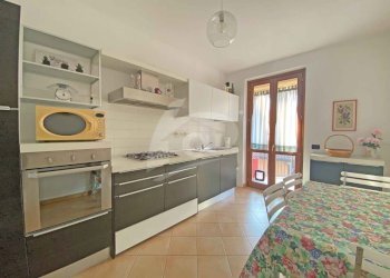 cucina1.jpg - Trilocale Via della Repubblica 7, Laveno-Mombello - foto 9