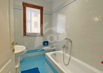 bagno-vasca.jpg - Trilocale Via della Repubblica 7, Laveno-Mombello - foto 15