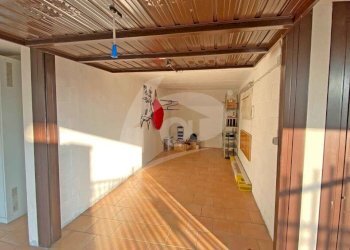 box-auto.jpg - Trilocale Via della Repubblica 7, Laveno-Mombello - foto 28