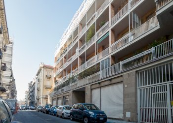 Locale Commerciale via Vela, 32, Torino (zona Crocetta) - foto 2