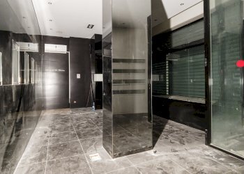 Locale Commerciale via Vela, 32, Torino (zona Crocetta) - foto 9