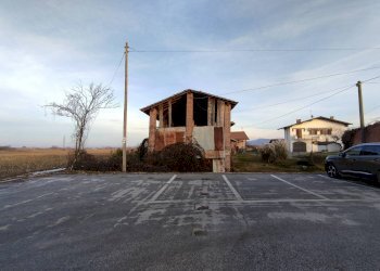 Rustic piazza Famiglia Giorgio Daniele, Peveragno - photo 1