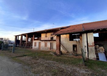 Rustic piazza Famiglia Giorgio Daniele, Peveragno - photo 3