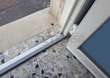 INFISSO NUOVO - Locale Commerciale Corso Giuseppe Garibaldi 178, Viareggio - foto 7