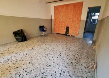 ampio vano d\'ingresso - Locale Commerciale Corso Giuseppe Garibaldi 178, Viareggio - foto 2