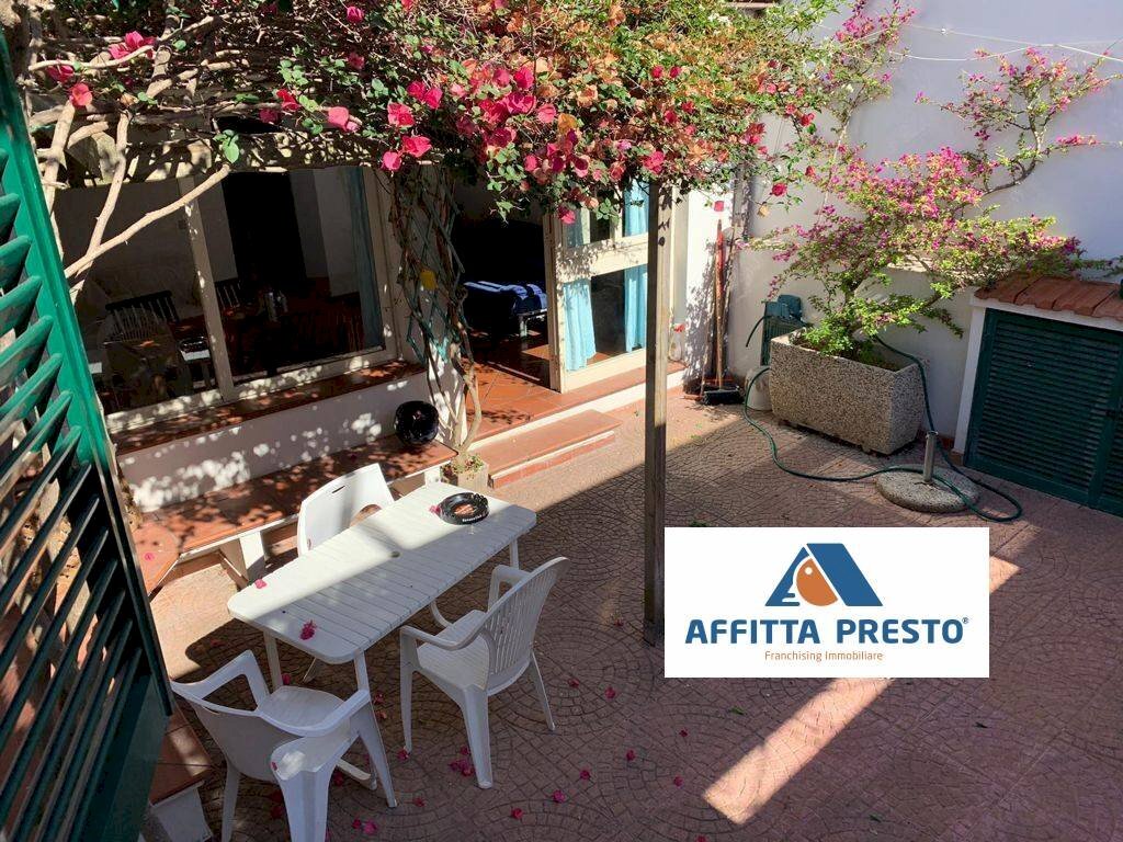 Casa indipendente Via Principe di Piemonte, Porto Torres - foto 1