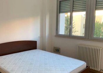 Camera da letto - Appartamento via Pietro Lianori, Bologna (zona Bolognina) - foto 6