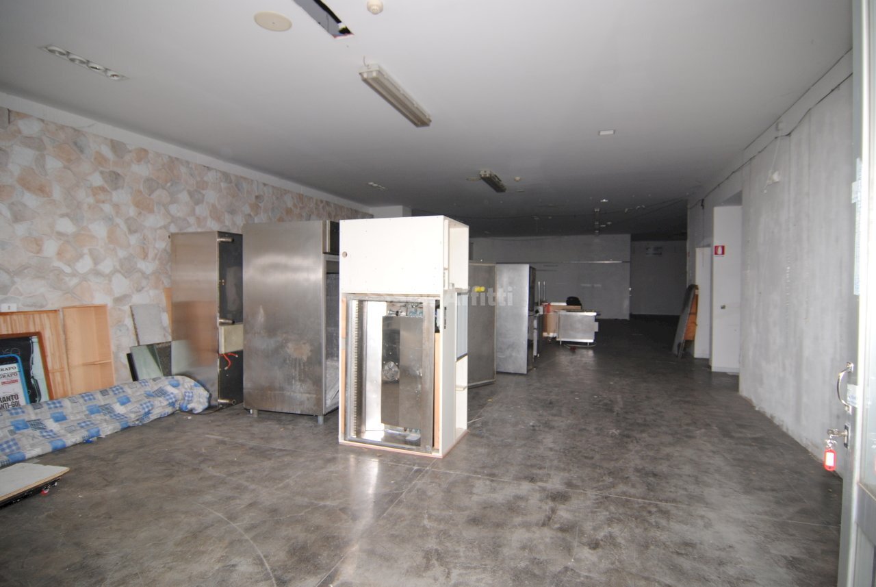 PIANO TERRA VANO PRINCIPALE - Capannone Livorno - foto 2