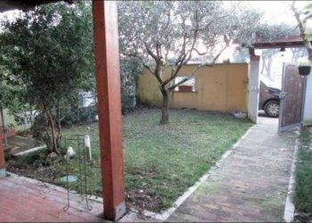 giardino - Casa semi indipendente Castelnuovo Magra - foto 1