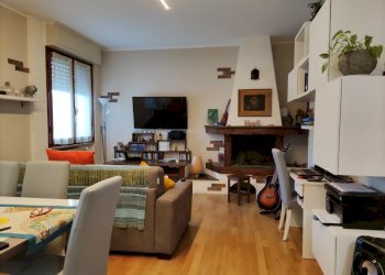 1644255610779.jpg - Quadrilocale Ameglia - foto 1