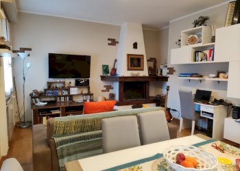 1644255472926.jpg - Quadrilocale Ameglia - foto 6