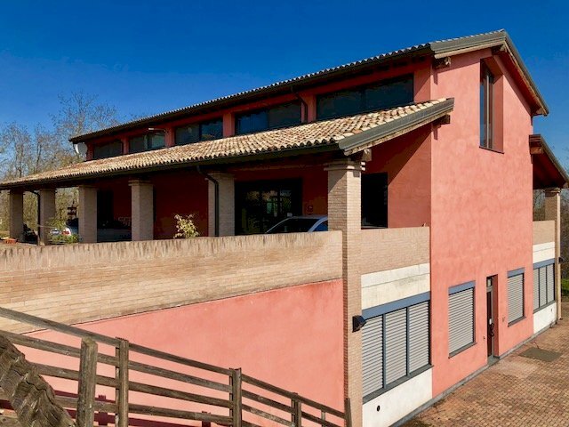 Independent house Montechiarugolo - photo 1