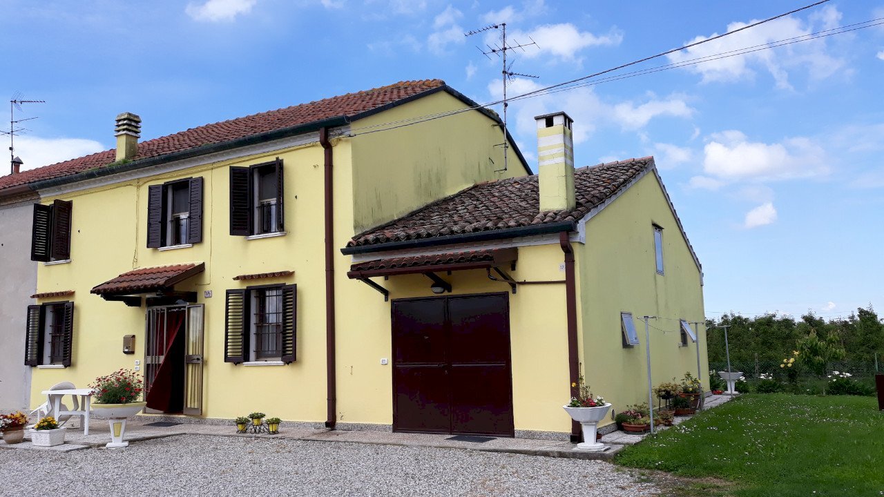 Porzione di casa Ferrara - foto 2