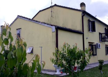 Porzione di casa Ferrara - foto 3