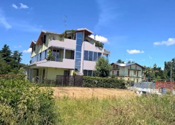 Villa Quadrifamiliare Imola - foto 1