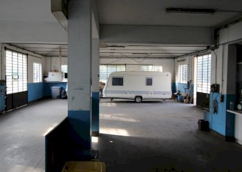 Capannone Forlì - foto 1