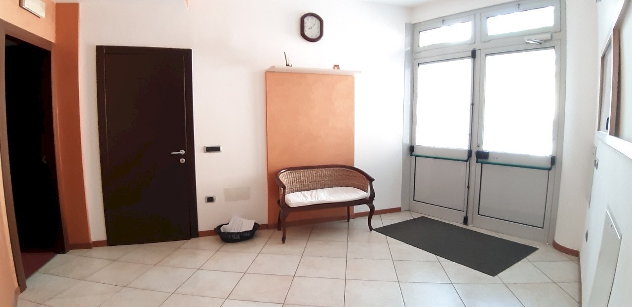 Negozio Ferrara - foto 2