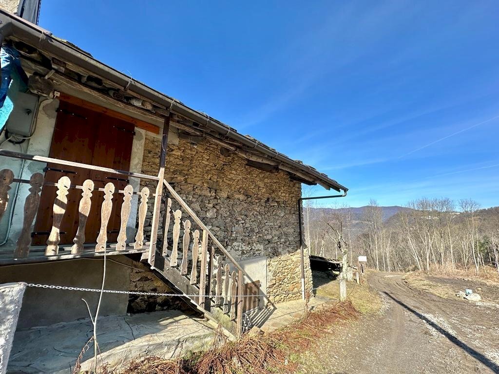 Apartment Borgata Parau, Valmala - photo 1