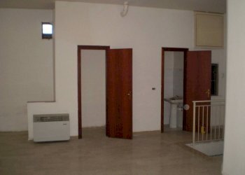 locale commerciale - Negozio via Cerza, San Giorgio del Sannio - foto 2