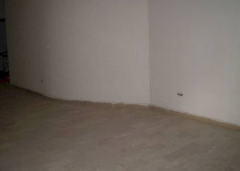 san giorgio del sannio - Negozio via Cerza, San Giorgio del Sannio - foto 7