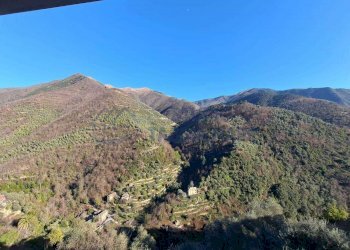 487b1a87-ac8c-4c3c-85bb-4745f2db5f75.jpg - Porzione di casa Via Castello, Montalto Carpasio - foto 2