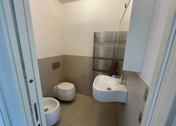 Bagno - Appartamento via Vittorio Alfieri, 6, Torino (zona Centro) - foto 9