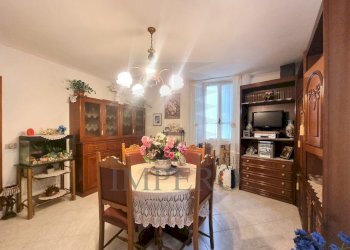 soggiorno - Trilocale Via Giuseppe Garibaldi 28, Ventimiglia - foto 2