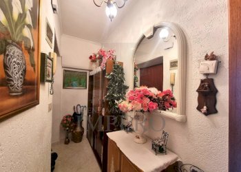 ingresso - Trilocale Via Giuseppe Garibaldi 28, Ventimiglia - foto 4