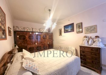 camera matrimoniale - Trilocale Via Giuseppe Garibaldi 28, Ventimiglia - foto 22