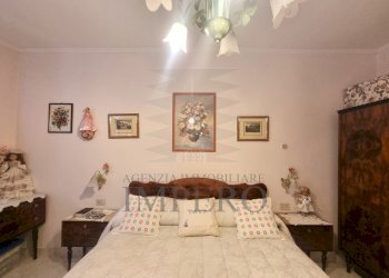 camera matrimoniale - Trilocale Via Giuseppe Garibaldi 28, Ventimiglia - foto 23