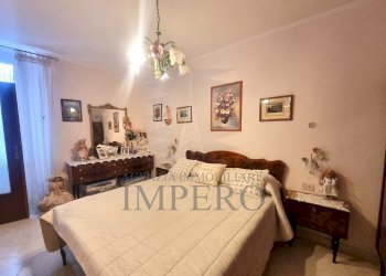 camera matrimoniale - Trilocale Via Giuseppe Garibaldi 28, Ventimiglia - foto 24