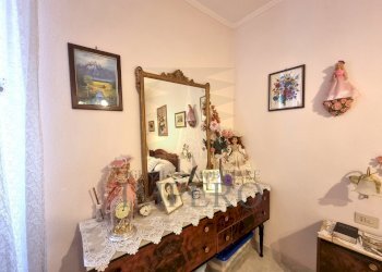 camera matrimoniale - Trilocale Via Giuseppe Garibaldi 28, Ventimiglia - foto 26