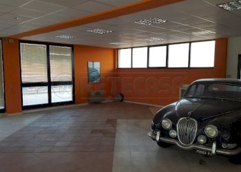 20180711_091500.jpg - Locale Commerciale SS67 354, San Miniato - foto 6