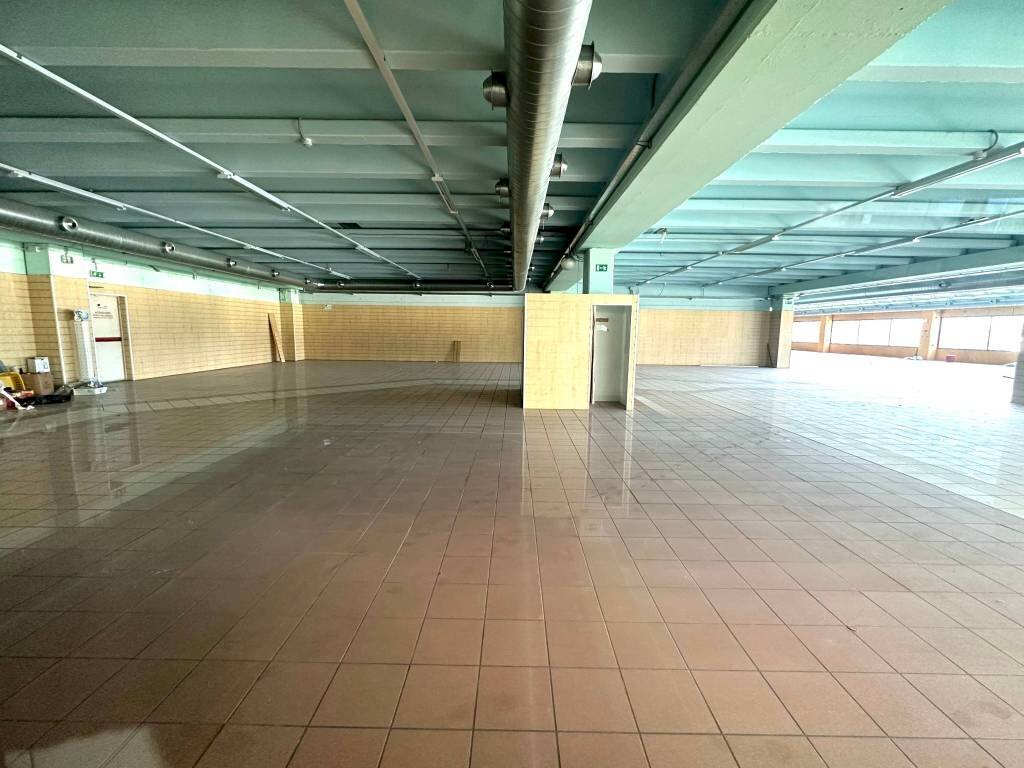 INTERNO - Negozio via Sempione, Castelletto Sopra Ticino - foto 2